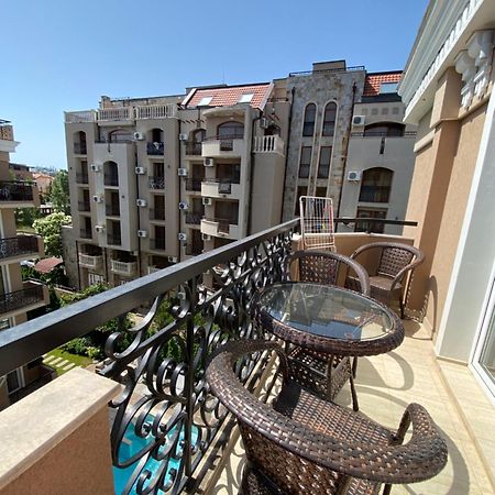 Dawn Park Deluxe Aparthotel Sunny Beach Esterno foto