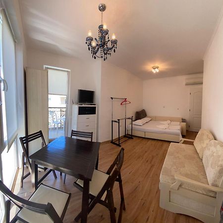 Dawn Park Deluxe Aparthotel Sunny Beach Esterno foto