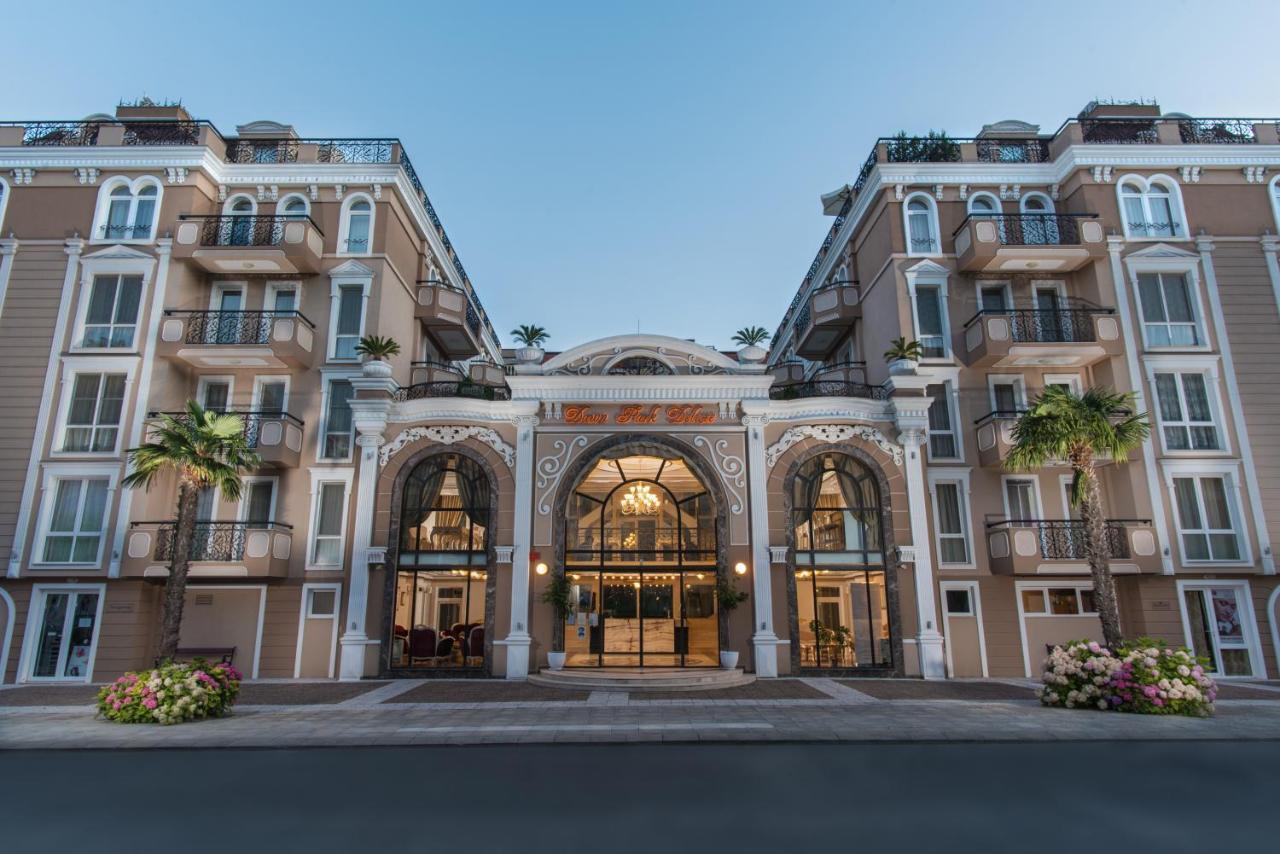 Dawn Park Deluxe Aparthotel Sunny Beach Esterno foto