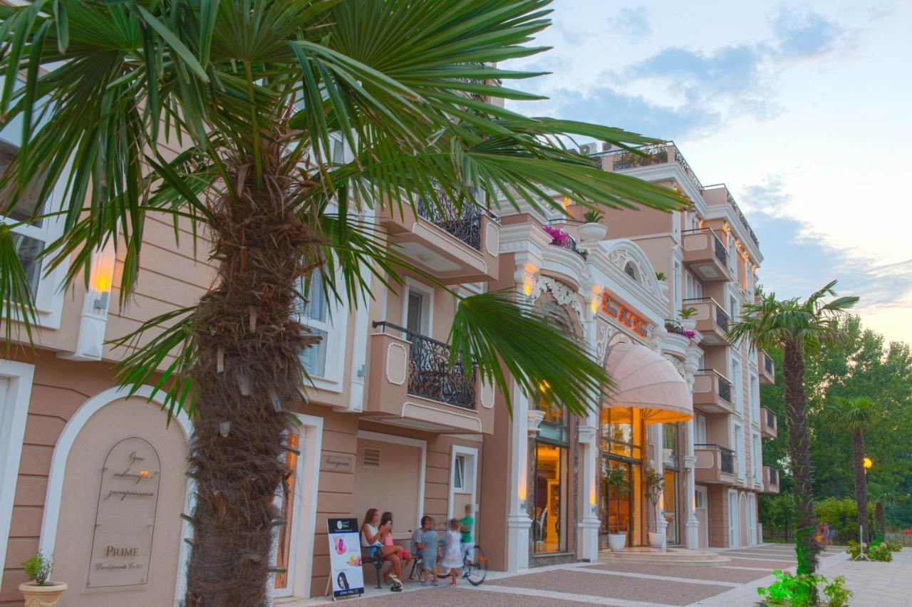 Dawn Park Deluxe Aparthotel Sunny Beach Esterno foto