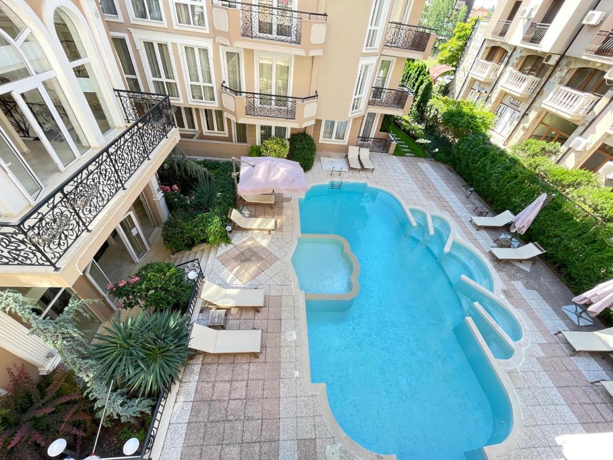 Dawn Park Deluxe Aparthotel Sunny Beach Esterno foto