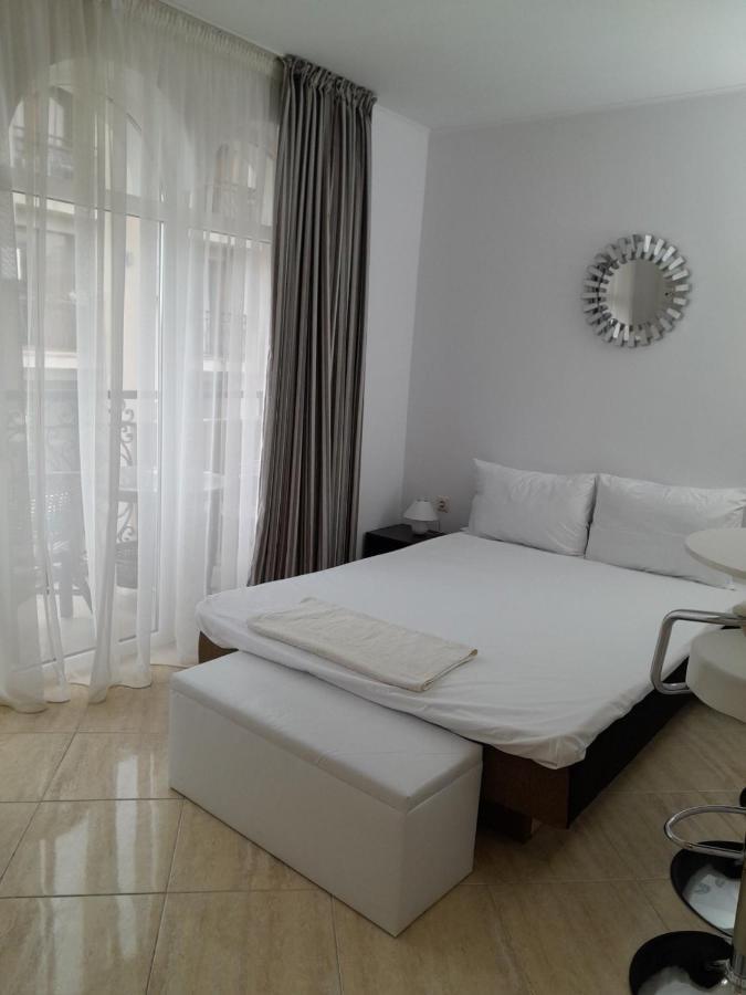 Dawn Park Deluxe Aparthotel Sunny Beach Esterno foto