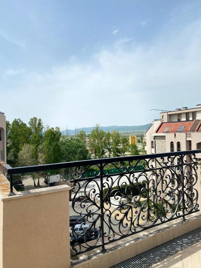 Dawn Park Deluxe Aparthotel Sunny Beach Esterno foto