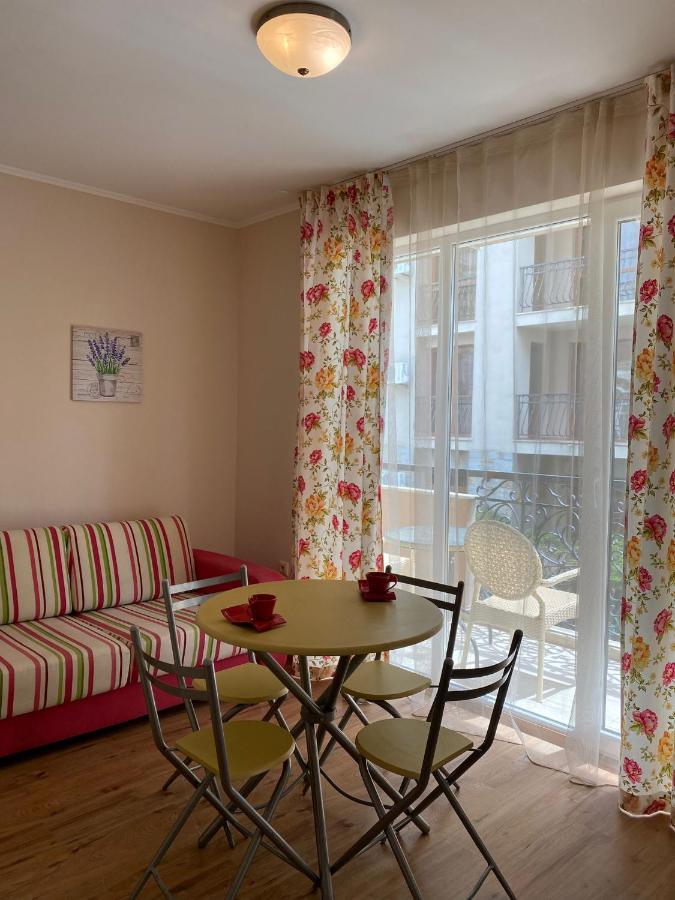 Dawn Park Deluxe Aparthotel Sunny Beach Esterno foto