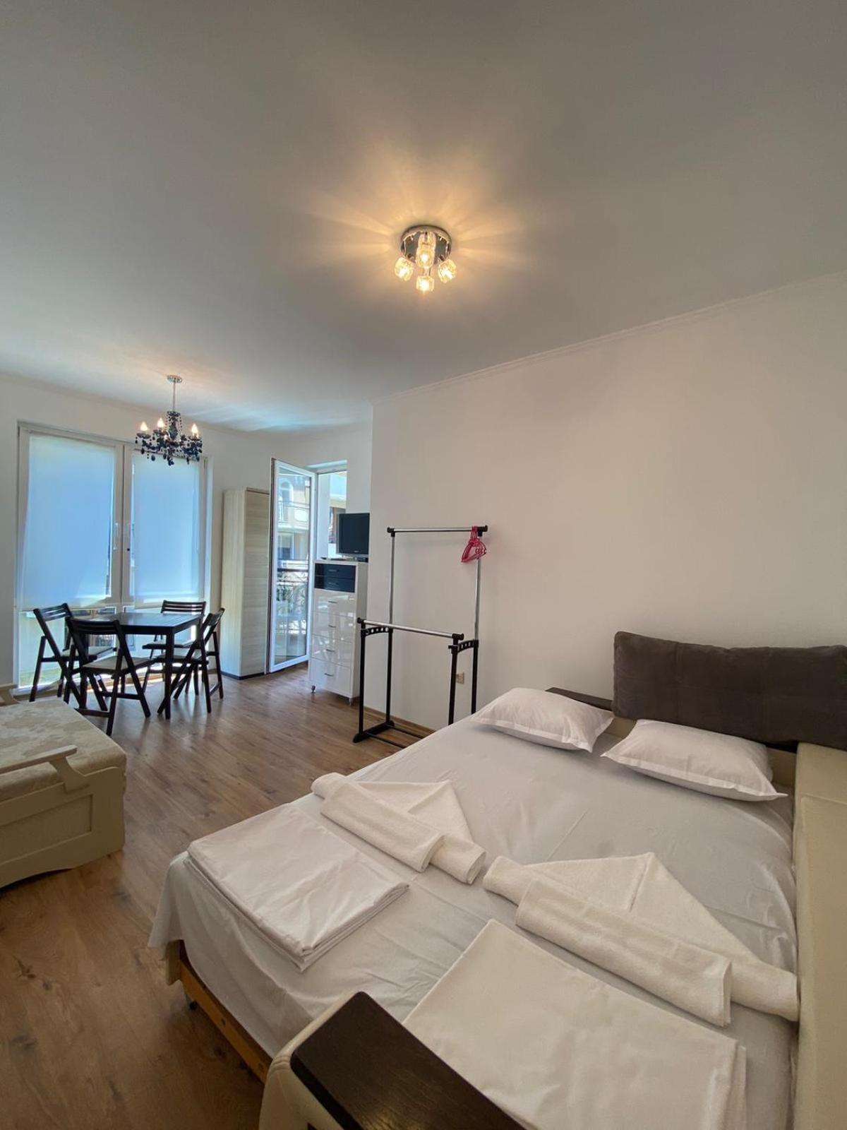 Dawn Park Deluxe Aparthotel Sunny Beach Esterno foto