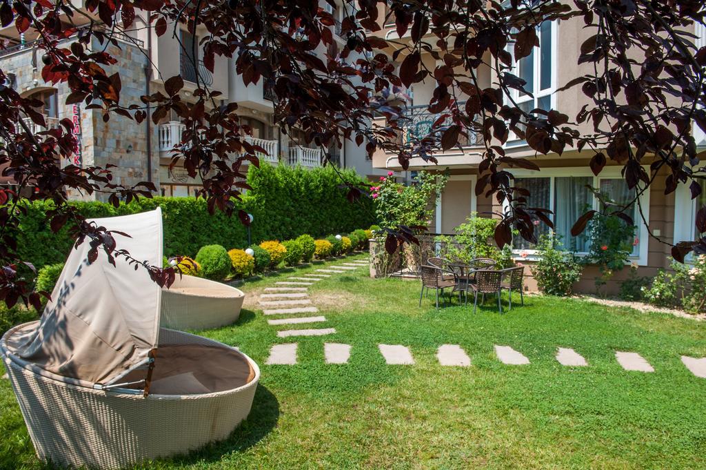 Dawn Park Deluxe Aparthotel Sunny Beach Esterno foto